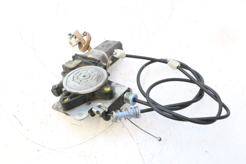 photo de MOTEUR BULLE SUZUKI BURGMAN EXECUTIVE ABS 650 (2006 - 2012) - Vue principale