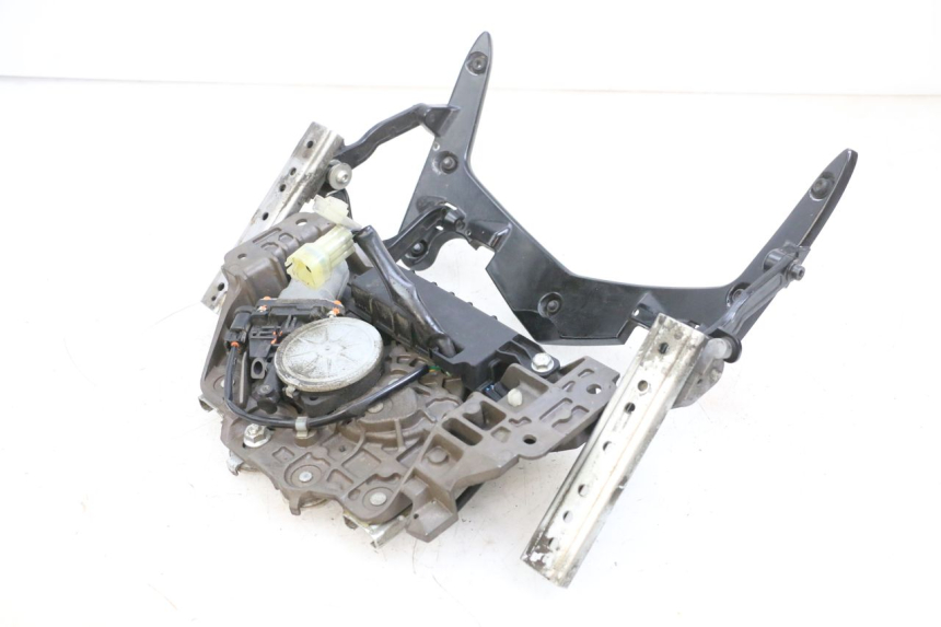 photo de MOTEUR BULLE YAMAHA FJR ABS 1300 (2006 - 2012) - Détail de la pièce