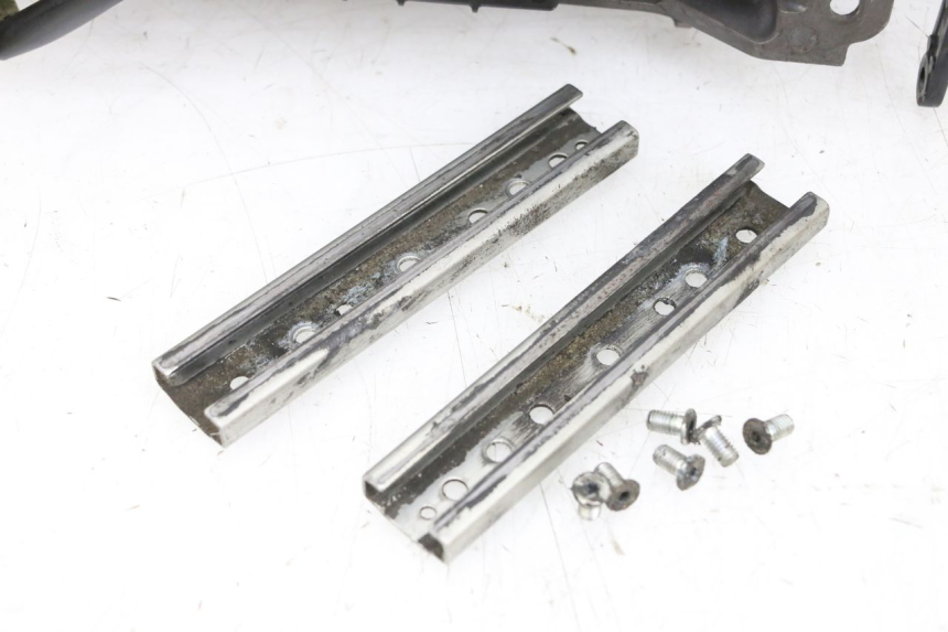 photo de MOTEUR BULLE YAMAHA FJR ABS 1300 (2006 - 2012) - Zoom composants