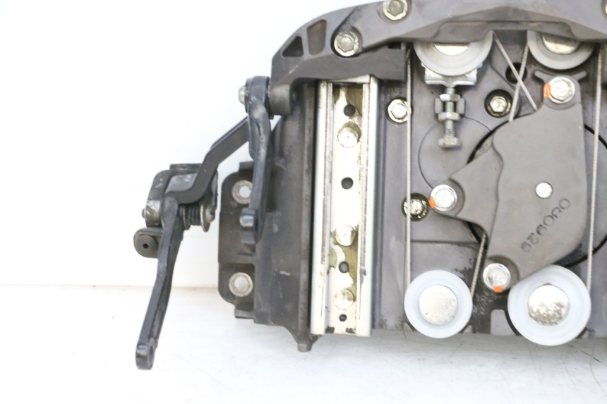 photo de MOTEUR BULLE YAMAHA FJR ABS 1300 (2006 - 2012) - Vue principale