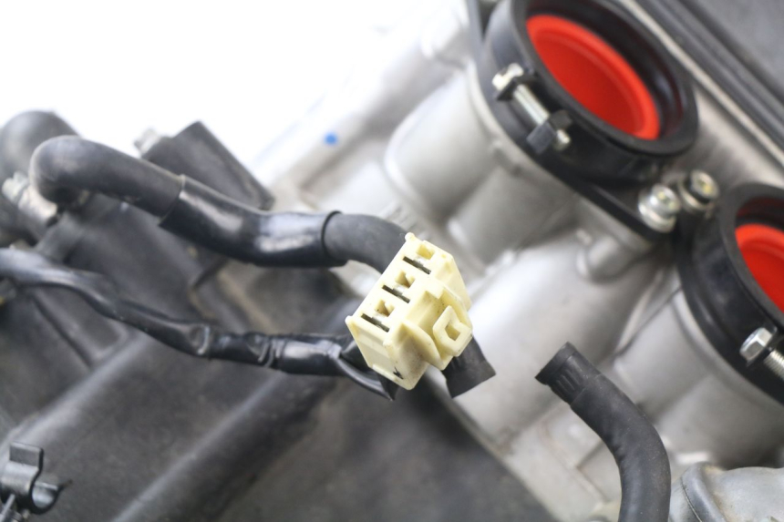 photo de MOTEUR HONDA CBR RR FIREBLADE 1000 (2006 - 2007) - Détails caractéristiques