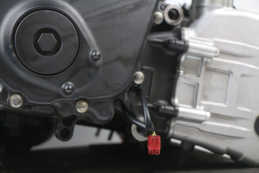 photo de MOTEUR HONDA CBR RR FIREBLADE 1000 (2006 - 2007) - Autre angle de vue