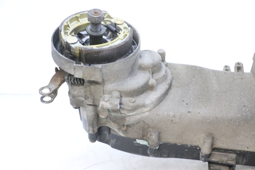 photo de MOTEUR SYM CROX 4T 50 (2016 - 2023) - Aperçu profil