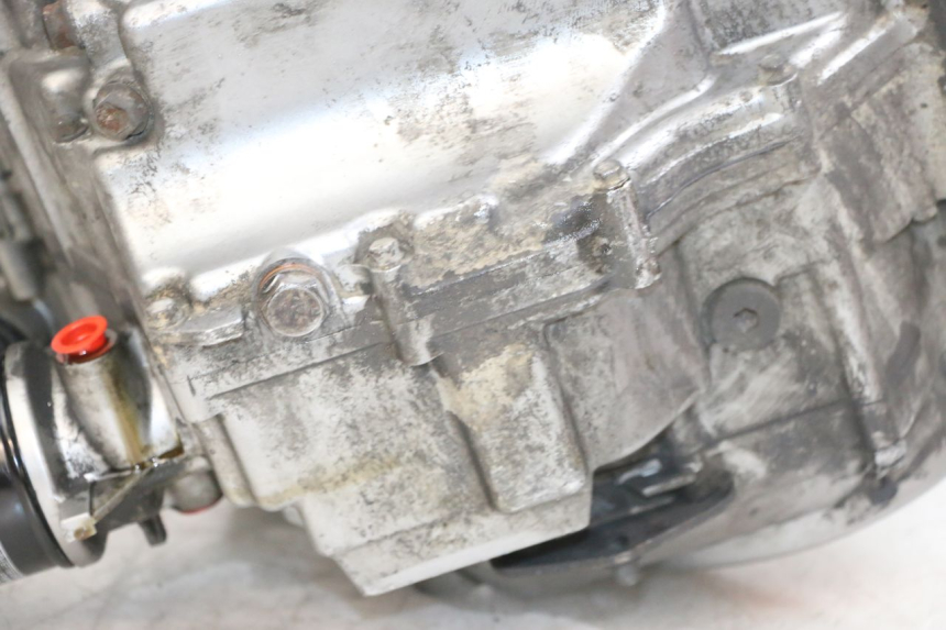 photo de MOTEUR SUZUKI DL V STROM 1000 (2002 - 2007) - Gros plan technique