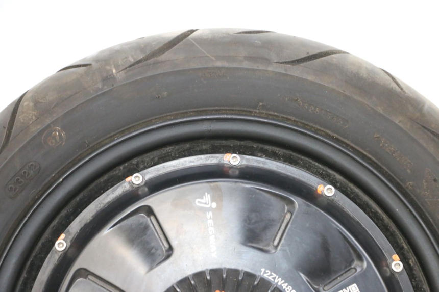 photo de MOTEUR SEGWAY NINEBOT E125S 1 (2022 - 2026) - Vue rapprochée