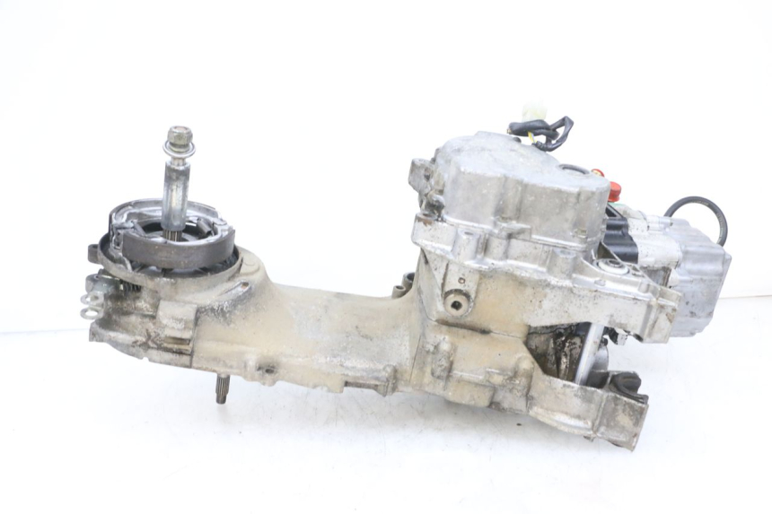 photo de MOTEUR PEUGEOT ELYSEO 125 (1999 - 2004) - Détail de la pièce