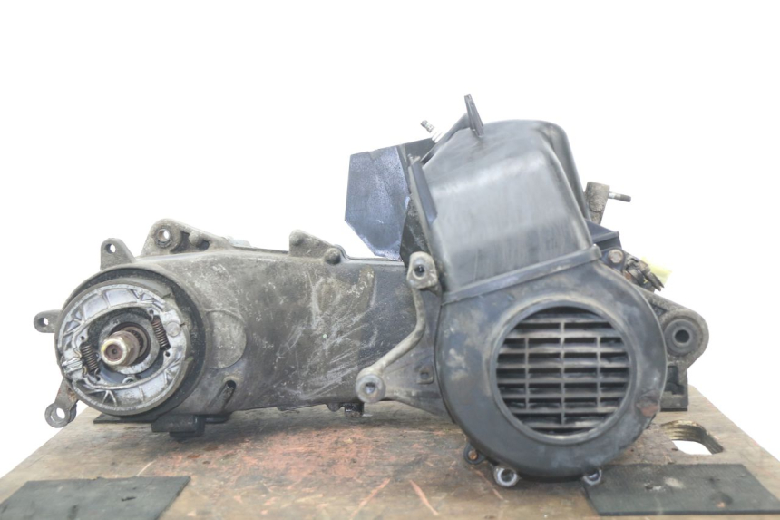 photo de MOTEUR PEUGEOT ELYSEO 50 (1998 - 2001) - Détail de la pièce