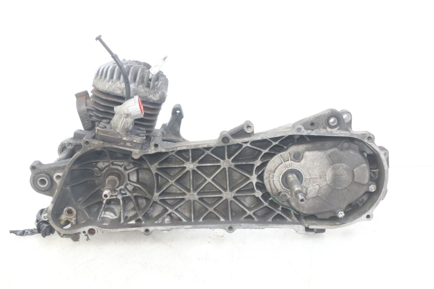 photo de MOTEUR PEUGEOT ELYSTAR 50 (2002 - 2014) - Angle alternatif