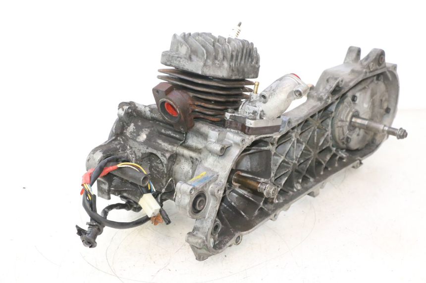 photo de MOTEUR PEUGEOT ELYSTAR 50 (2002 - 2014) - Vue principale