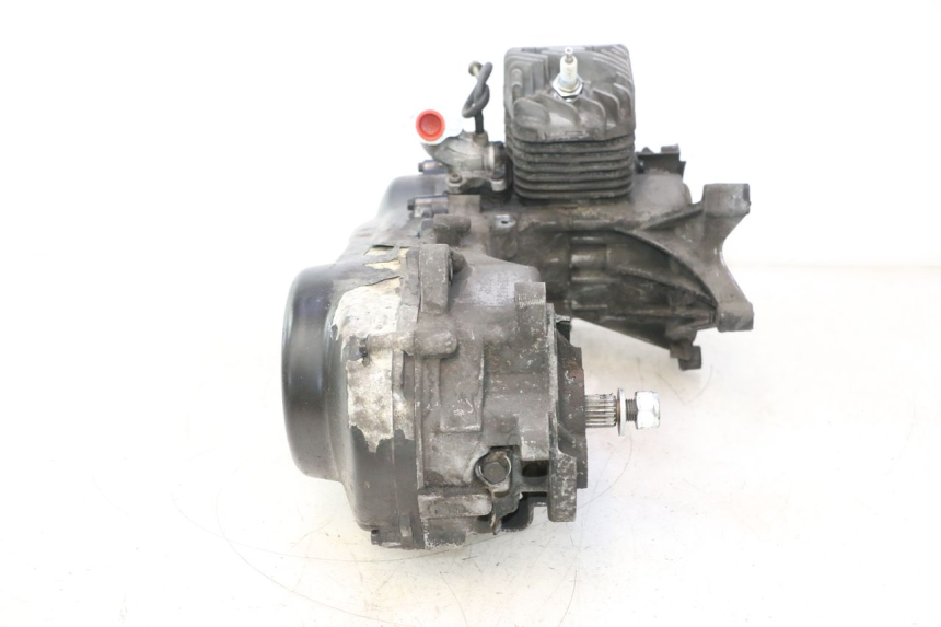 photo de MOTEUR PEUGEOT ELYSTAR 50 (2002 - 2014) - État de surface