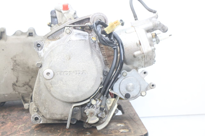 photo de MOTEUR HONDA FES PANTHEON 2T 125 (1998 - 2002)