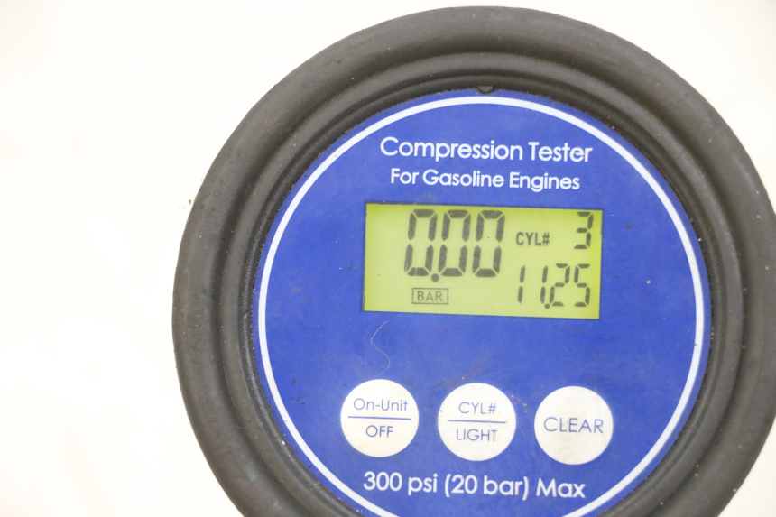 photo de MOTEUR YAMAHA FJR ABS 1300 (2006 - 2012) - État de surface