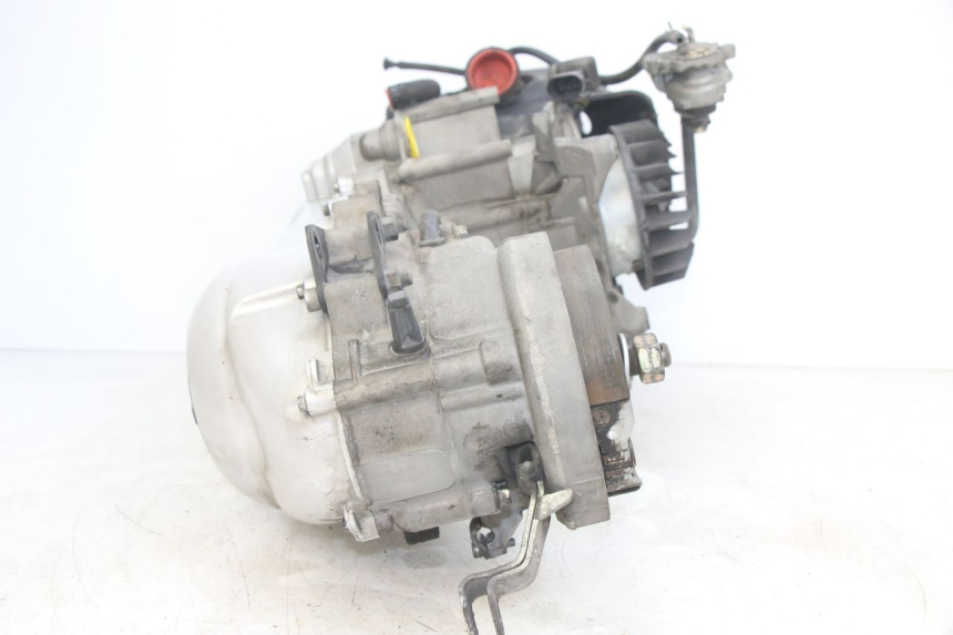 photo de MOTEUR PIAGGIO FLY 125 (2005 - 2012) - Vue rapprochée