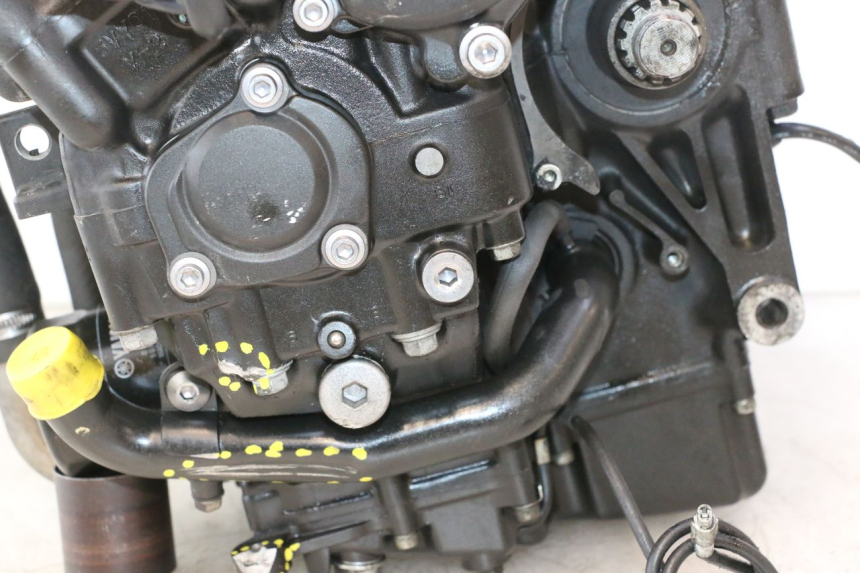 photo de MOTEUR YAMAHA FZ8 800 (2010 - 2016) - Autre angle de vue