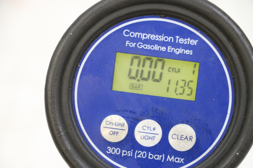 photo de MOTEUR KAWASAKI GPZ RX 1000 (1986 - 1988) - État de surface