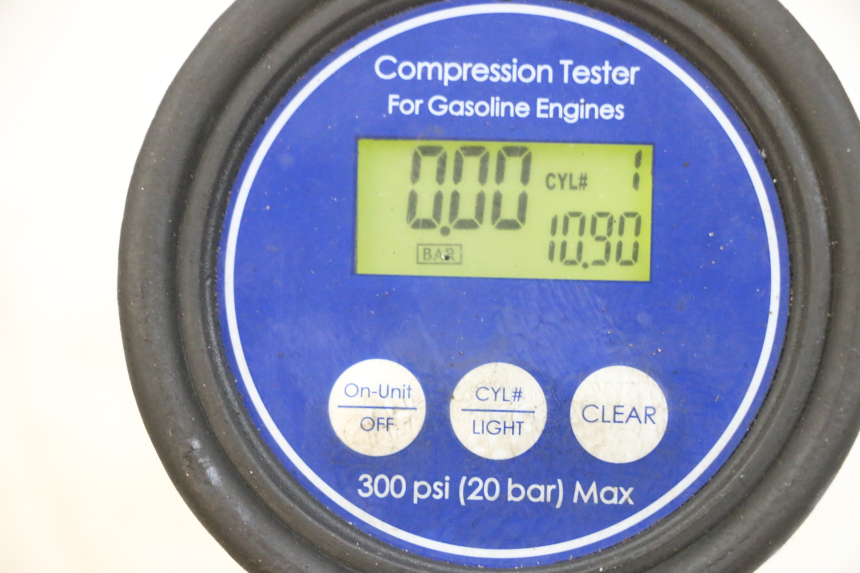 photo de MOTEUR SUZUKI GSF N BANDIT 600 (1996 - 1999) - Inspection visuelle