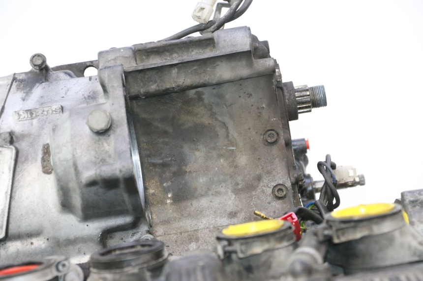 photo de MOTEUR SUZUKI GSX F GSXF 750 (1988 - 1998) - Autre angle de vue