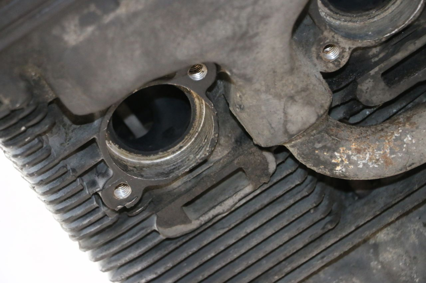 photo de MOTEUR SUZUKI GSX F GSXF 750 (1988 - 1998) - Points de fixation