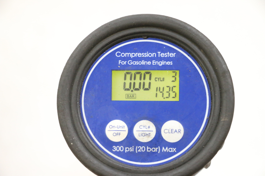 photo de MOTEUR SUZUKI GSXR GSX-R 1000 (2003 - 2004) - État de surface