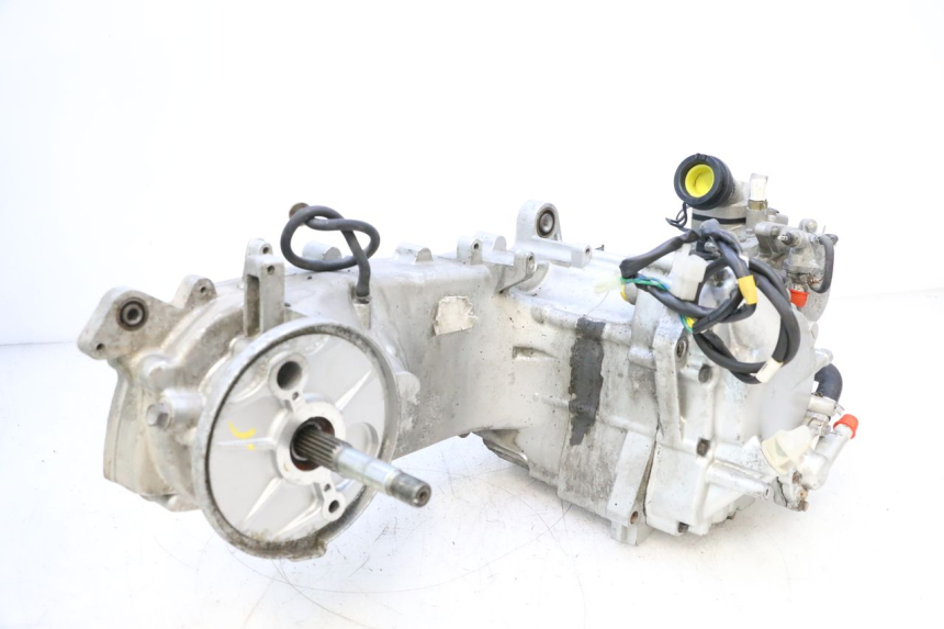 photo de MOTEUR SYM GTS EVO 125 (2009 - 2013) - État de surface