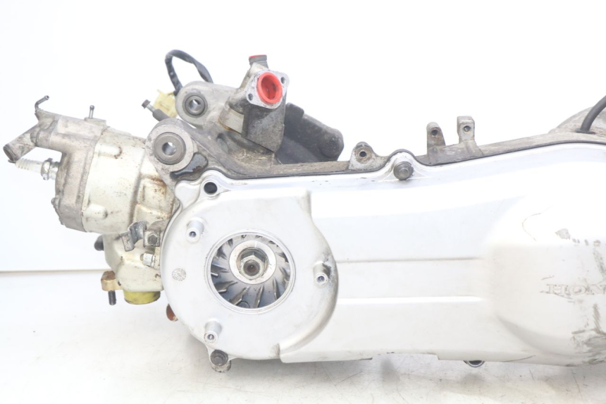 photo de MOTEUR HONDA FES PANTHEON 2T 125 (1998 - 2002)