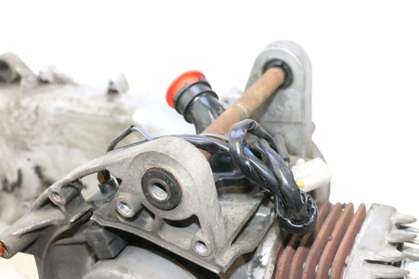 photo de MOTEUR PEUGEOT KISBEE 2T 50 (2010 - 2017) - Détail de la pièce