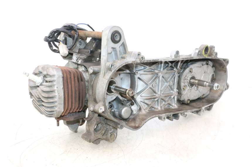 photo de MOTEUR PEUGEOT KISBEE 2T 50 (2010 - 2017) - Détail de la pièce