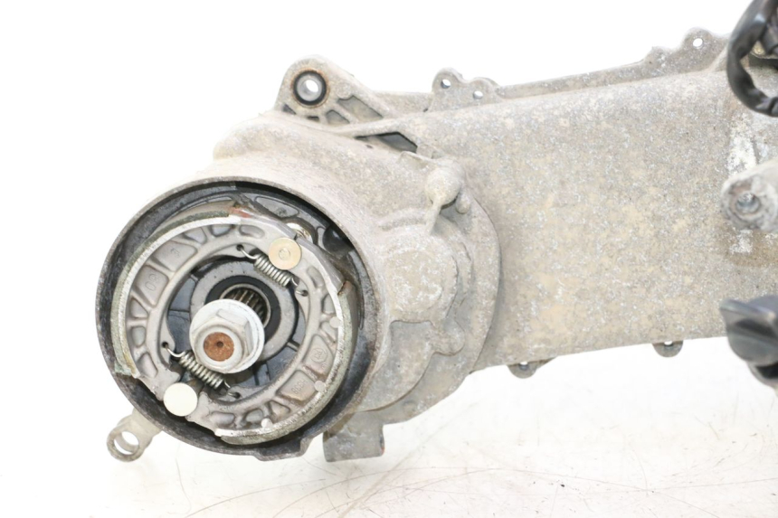 photo de MOTEUR PEUGEOT KISBEE 4T 50 (2010 - 2017) - Zoom composants