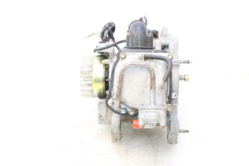photo de MOTEUR PEUGEOT KISBEE 4T 50 (2010 - 2017) - Vue rapprochée