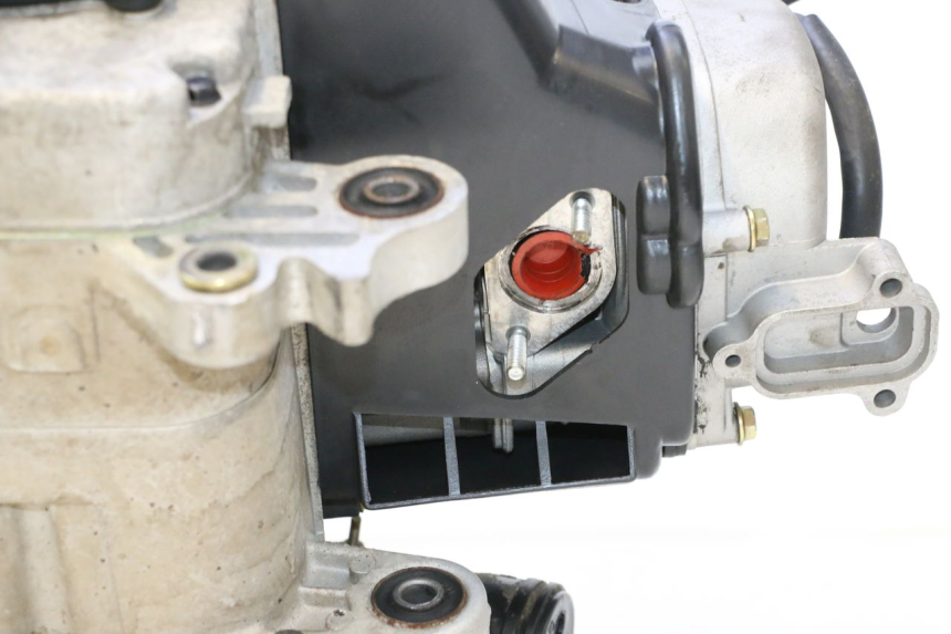 photo de MOTEUR PEUGEOT KISBEE 4T 50 (2018 - 2022) - État de surface