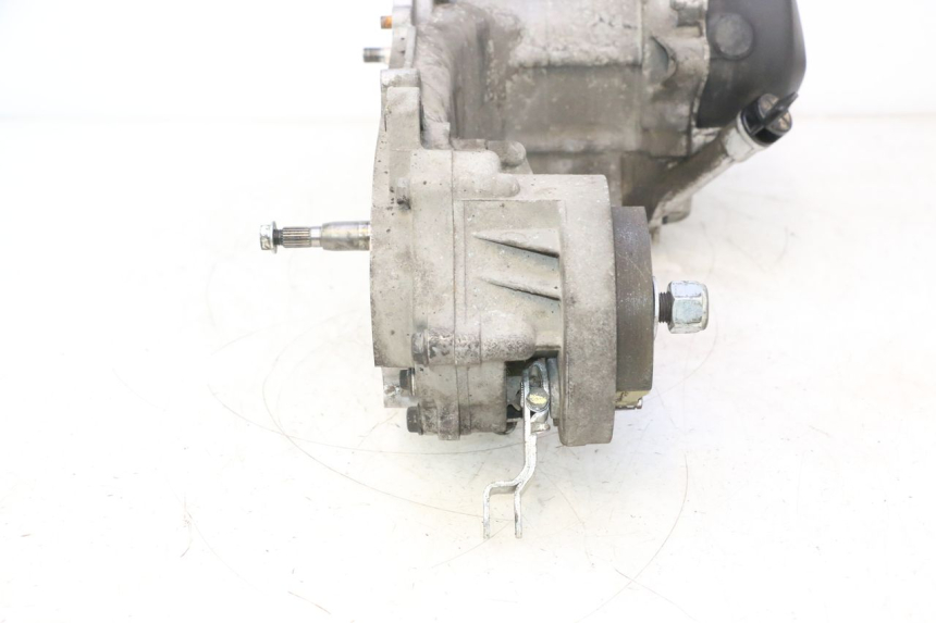 photo de MOTEUR PEUGEOT KISBEE 4T 50 (2023 - 2026) - Aperçu profil