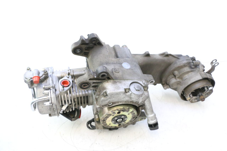 photo de MOTEUR PEUGEOT KISBEE 4T 50 (2010 - 2017) - État de surface