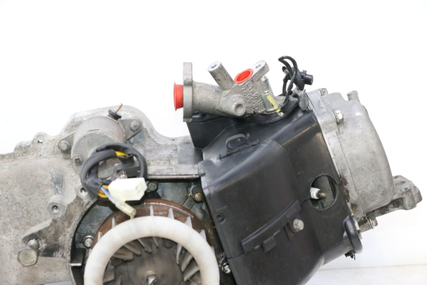 photo de MOTEUR PEUGEOT KISBEE 4T 50 (2018 - 2022) - Points de fixation