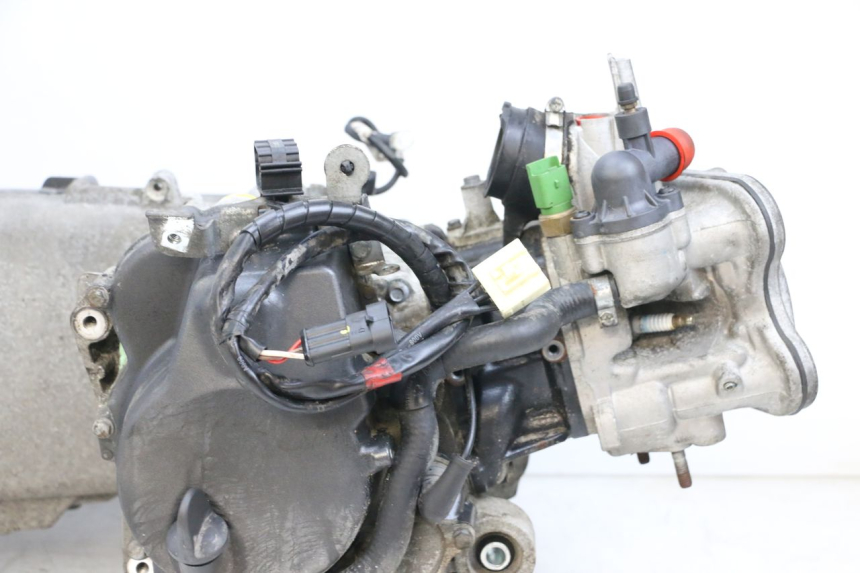 photo de MOTEUR PIAGGIO MP3 HPE 350 (2018 - 2020) - Vue rapprochée