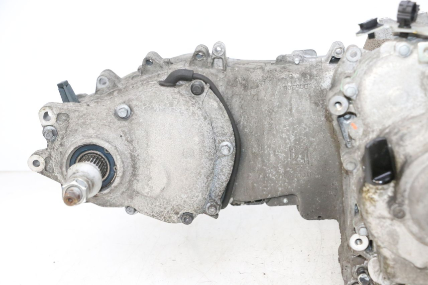 photo de MOTEUR PIAGGIO MP3 HPE 300 (2019 - 2026) - Vue rapprochée