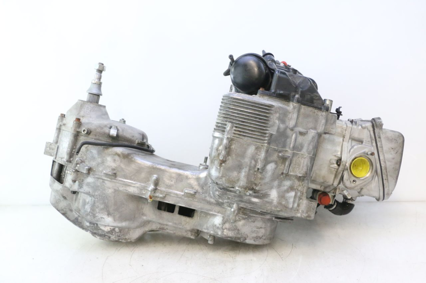 photo de MOTEUR PIAGGIO MP3 HPE 530 (2022 - 2026) - État de surface