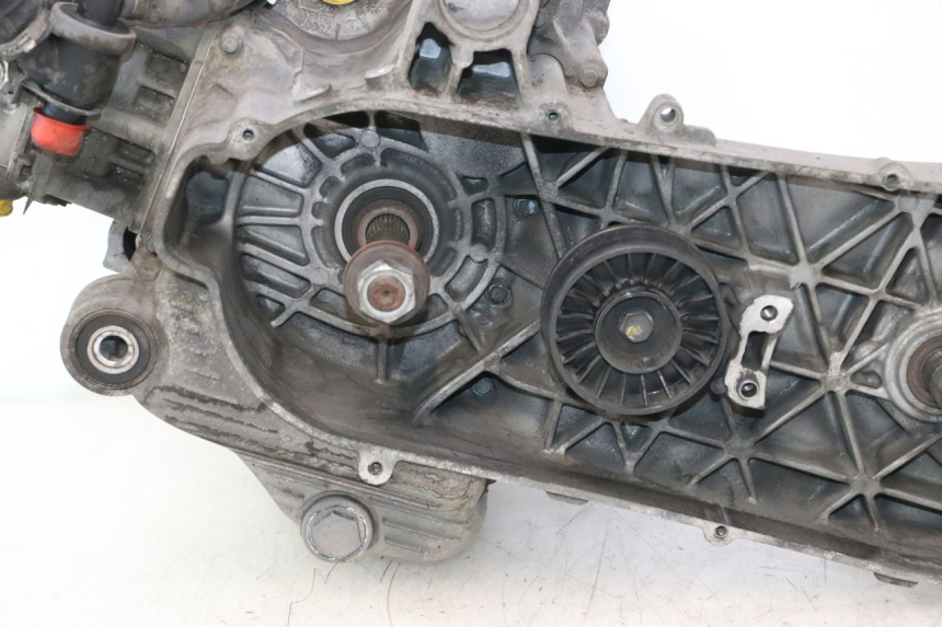 photo de MOTEUR PIAGGIO MP3 500 (2016 - 2018) - Gros plan technique