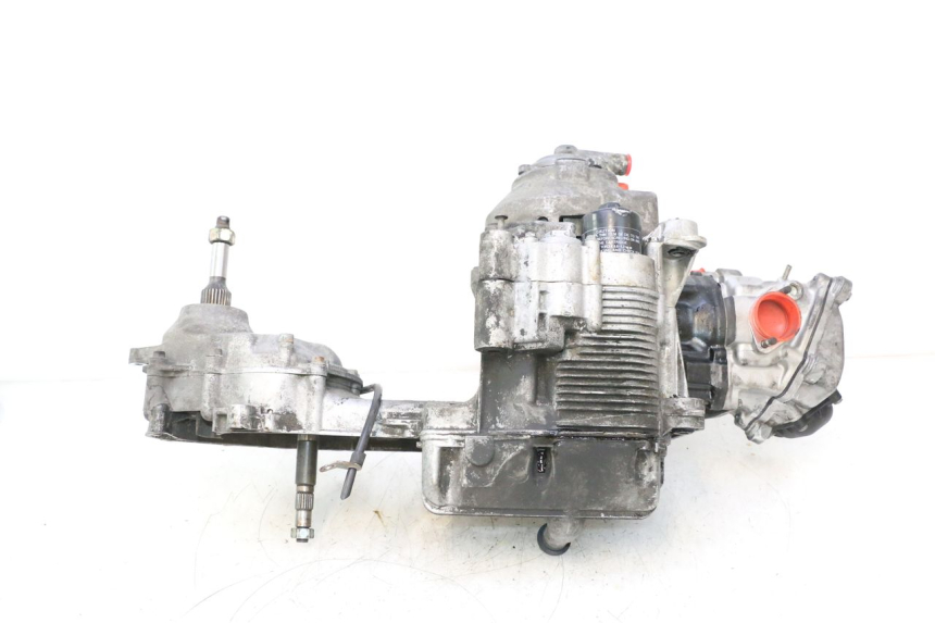 photo de MOTEUR PIAGGIO MP3 125 (2006 - 2014) - État de surface