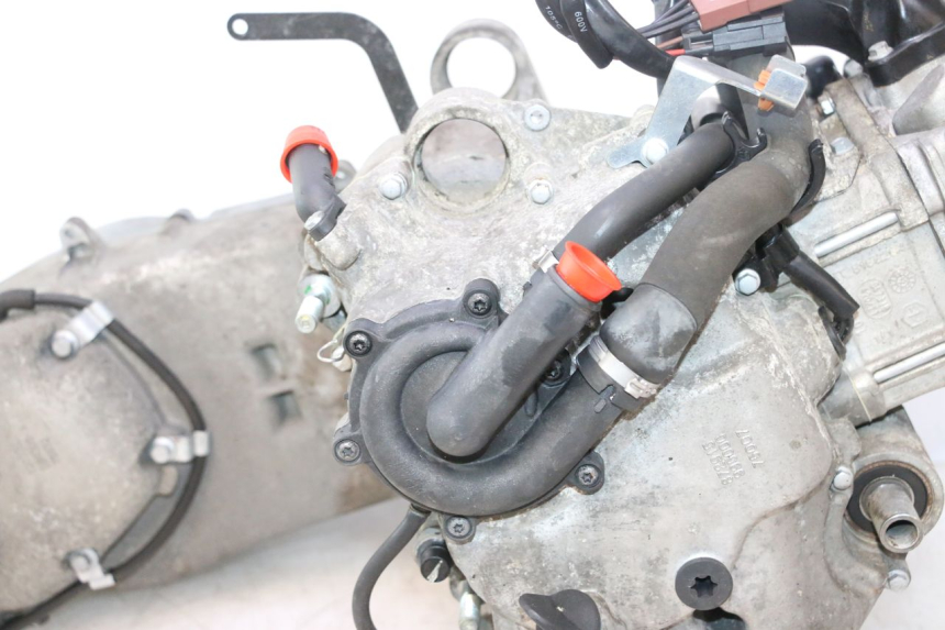 photo de MOTEUR PIAGGIO MP3 500 (2011 - 2015) - Marquages et références