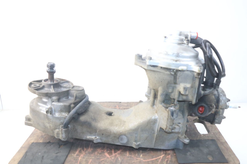 photo de MOTEUR MBK NITRO 2T 50 (2013 - 2017) - Gros plan technique