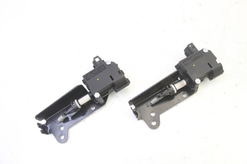 photo de MOTEUR OUVERTURE COFFRE PIAGGIO MP3 HPE 310 (2024 - 2025)