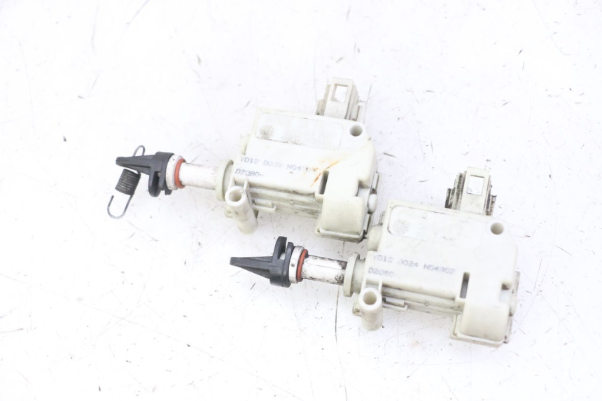 photo de MOTEUR OUVERTURE COFFRE PIAGGIO MP3 LT 300 (2010 - 2016)