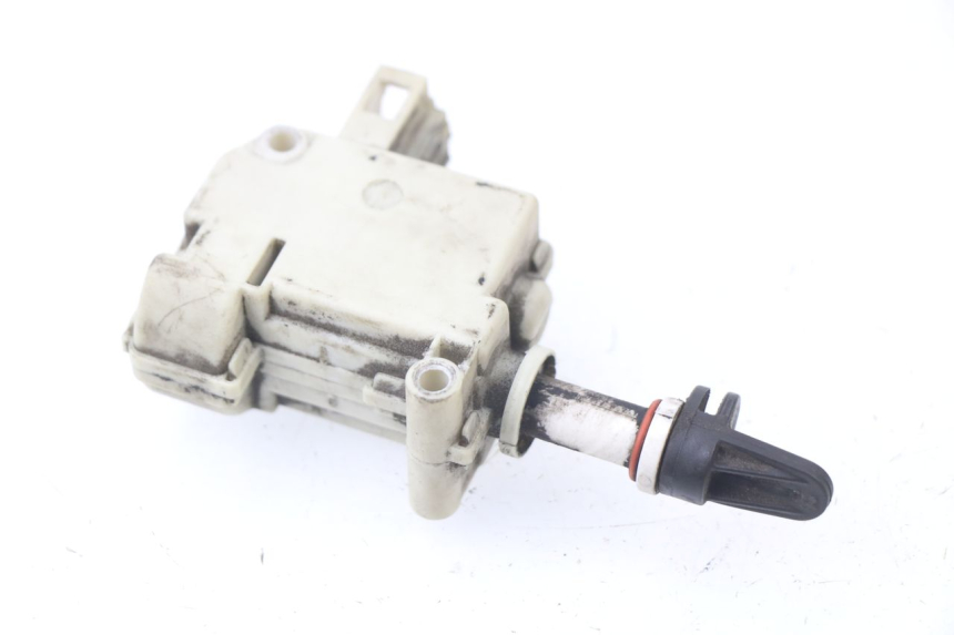 photo de MOTEUR OUVERTURE COFFRE PIAGGIO MP3 125 (2006 - 2014)