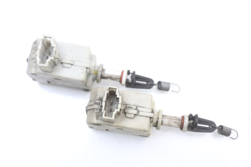 photo de MOTEUR OUVERTURE COFFRE PIAGGIO MP3 500 (2011 - 2015)