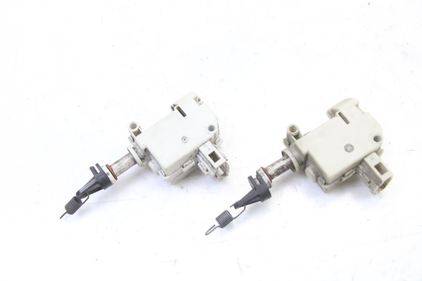 photo de MOTEUR OUVERTURE COFFRE PIAGGIO MP3 500 (2011 - 2015)
