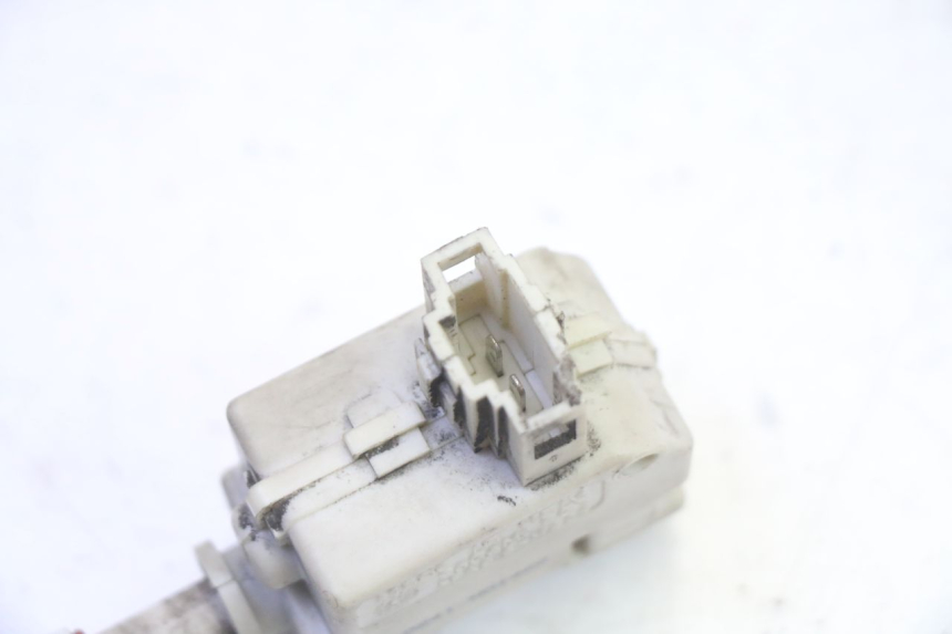 photo de MOTEUR OUVERTURE COFFRE PIAGGIO MP3 125 (2006 - 2014)