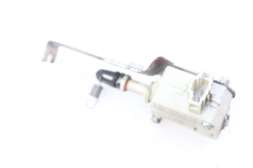 photo de MOTEUR OUVERTURE COFFRE PIAGGIO LIBERTY IGET 4T 50 (2015 - 2020)