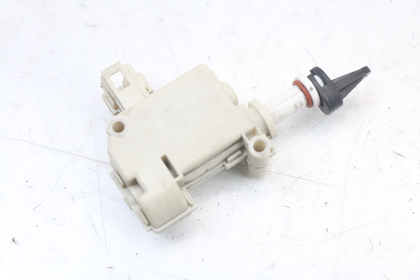 photo de MOTEUR OUVERTURE COFFRE PIAGGIO MP3 HPE 350 (2018 - 2020)