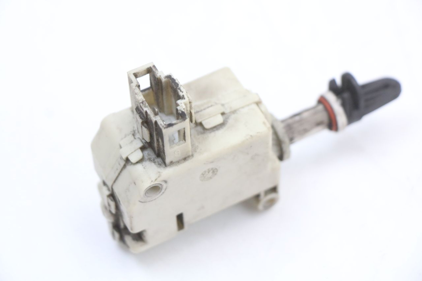 photo de MOTEUR OUVERTURE COFFRE PIAGGIO MP3 LT 400 (2007 - 2012)