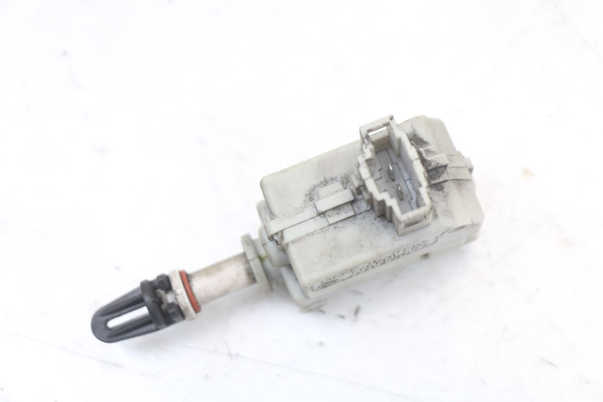 photo de MOTEUR OUVERTURE COFFRE PIAGGIO MP3 LT 400 (2007 - 2012)